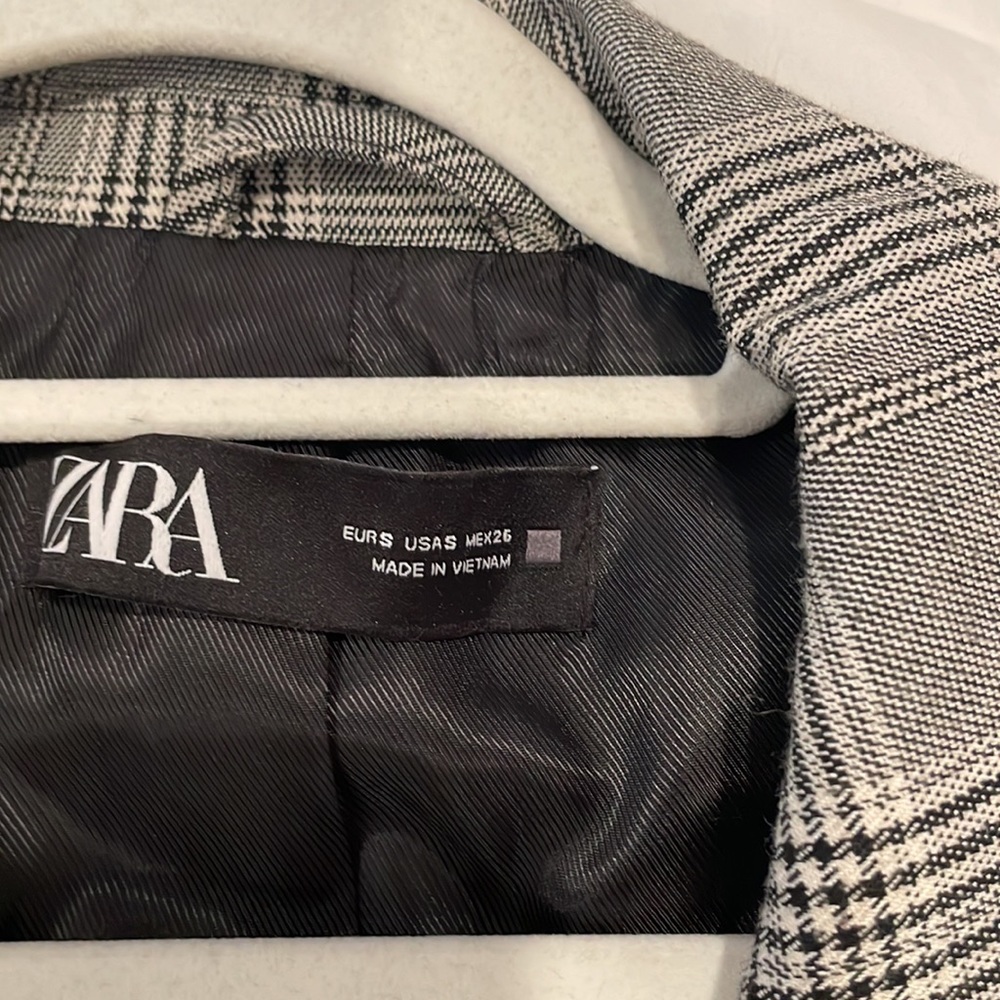 Zara blazer - Picture 3 of 3